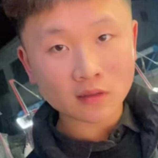22岁岁河南单身帅哥 - 遵义吉缘网